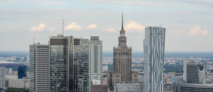 ​Premier Beata Szydło podpisała zarządzenie ws. wprowadzenia stopnia alarmowego ALFA w związku ze szczytem NATO, który odbędzie się w Warszawie - poinformował rzecznik rządu Rafał Bochenek. Pierwszy stopień alarmowy będzie obowiązywał tylko na terenie stolicy.