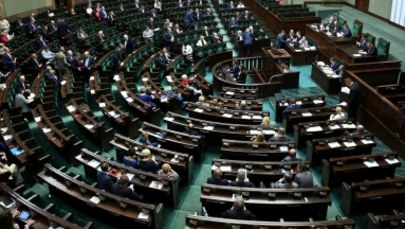 Sejm uchwalił ustawę o Trybunale Konstytucyjnym opartą na propozycjach PiS