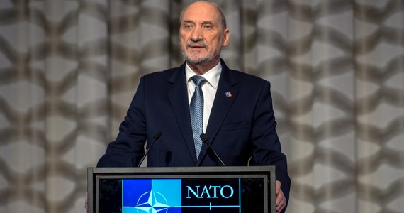 Polska prowadzi rozmowy ws. wsparcia jednego z państw, które będą przewodziły wielonarodowym oddziałom NATO w krajach bałtyckich – powiedział szef MON Antoni Macierewicz. Wyniki rozmów zostaną zapewne ogłoszone w trakcie szczytu NATO w Warszawie - dodał.