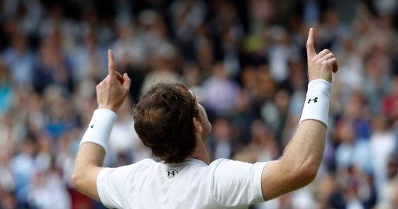 Rozstawiony z "dwójką" Szkot Andy Murray pokonał Czecha Tomasa Berdycha (10.) 6:3, 6:3, 6:3 i awansował do finału wielkoszlemowego turnieju w Wimbledonie. W niedzielę zagra z kanadyjskim tenisistą Milosem Raonicem, który okazał się lepszy od Rogera Federera.
