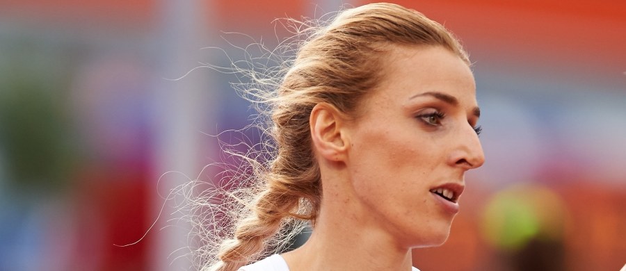 Angelika Cichocka (SKLA Sopot) została czasem 4.33,00 mistrzynią Europy w biegu na 1500 m. Sofia Ennaoui (MKL Szczecin) była siódma - 4.34,84. To szósty medal biało-czerwonej ekipy w Amsterdamie.