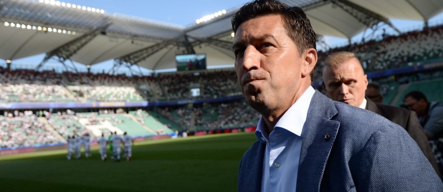 Legia Warszawa zagra o godz. 18:30 z bośniackim Żrińskim Mostar w II rundzie eliminacji Ligi Europejskiej. Drużyna Bensika Hasiego powalczy na wyjeździe. Nie wiadomo jaki skład wystawi wieczorem trener Legii. Niewiadoma to forma zawodników, którzy występowali na Euro 2016.