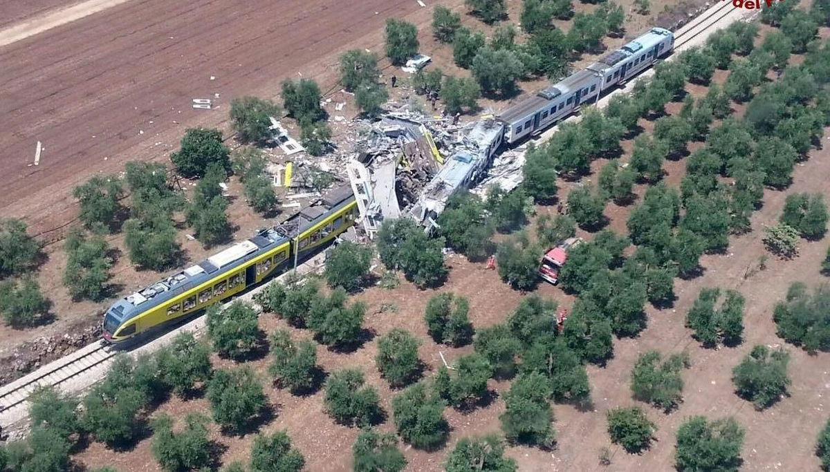 Do 25 wzrosła liczba ofiar czołowego zderzenia lokalnych pociągów w Apulii na południu Włoch we wtorek - podały miejscowe władze. Rannych jest około 50. To wciąż niepełny bilans - podkreślono. W miejscu katastrofy był wieczorem premier Włoch Matteo Renzi.