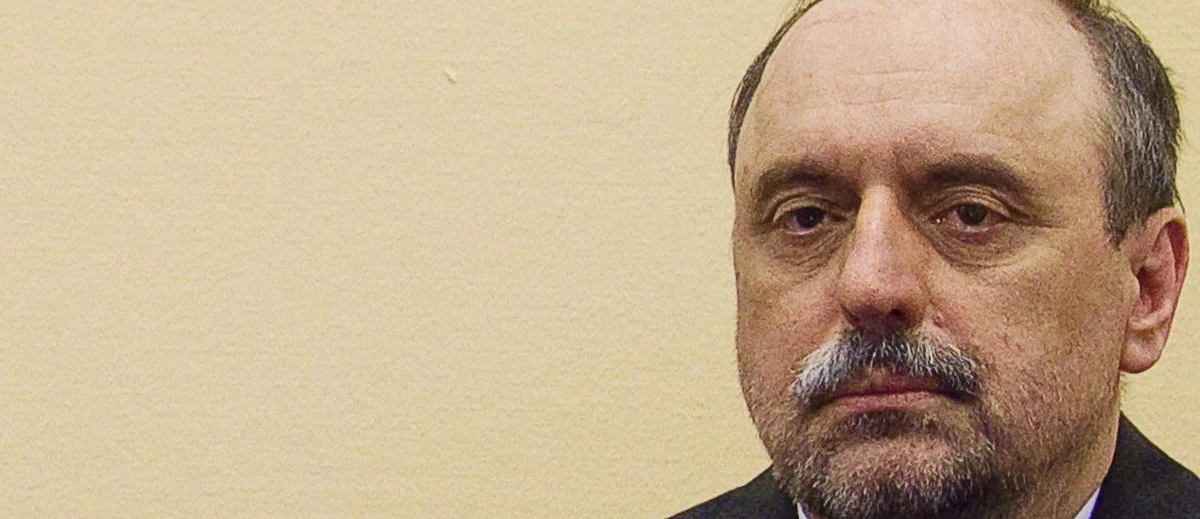 W wieku 57 lat zmarł lider chorwackich Serbów Goran Hadżić – podała agencja Tanjug. Hadżić był oskarżony o zbrodnie przeciw ludzkości i zbrodnie wojenne wobec ludności chorwackiej w latach 90. Proces w tej sprawie toczył się w Trybunale ONZ w Hadze.