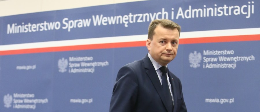 "Służby nie raportują, by w sprawie lokalizacji uroczystości ŚDM w podkrakowskich Brzegach były jakiekolwiek problemy" - powiedział szef MSWiA Mariusz Błaszczak na konferencji prasowej.