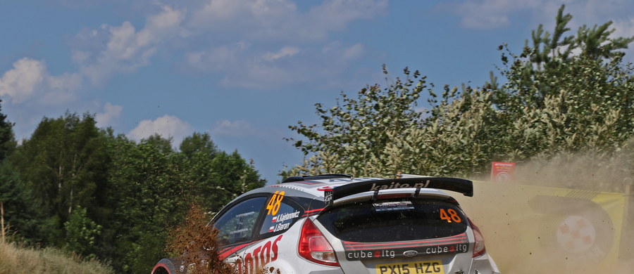 Obrońca tytułu Kajetan Kajetanowicz (Ford Fiesta R5) jest trzeci po sobotnim etapie samochodowego Rajdu Estonii, szóstej rundy mistrzostw Europy. Prowadzi Rosjanin Aleksiej Łukjaniuk (Ford Fiesta R5).
