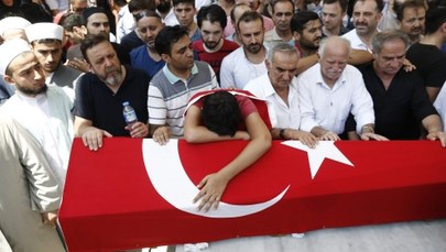 Już 290 ofiar nieudanego zamachu stanu w Turcji