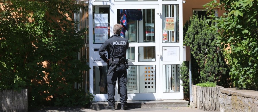 Sytuacja w Niemczech jest poważna i należy spodziewać się kolejnych ataków terrorystycznych, szczególnie ze strony "samotnych wilków", tak jak to miało miejsce w poniedziałek wieczorem w Bawarii. Informację przekazał szef niemieckiego MSW Thomas de Maiziere.