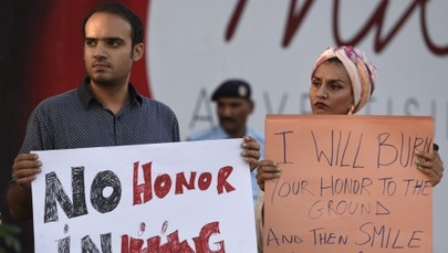 Władze Pakistanu walczą z honorowymi zabójcami. To reakcja na śmierć „pakistańskiej Kim Kardashian"