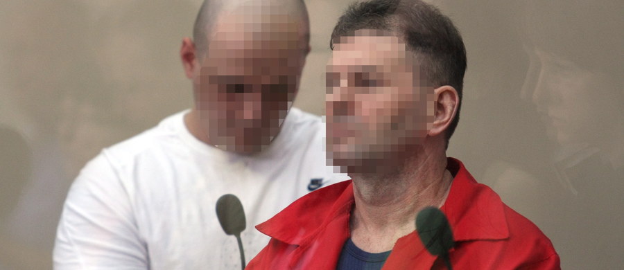 Krakowska prokuratura postawiła trzem osobom zarzuty zabójstw i usiłowania zabójstw siedmiu właścicieli i pracowników kantorów w latach 2006-2007. Wśród podejrzanych są dwaj członkowie "gangu zabójców kantorowców" nieprawomocnie skazani w innych sprawach na dożywocie. Podejrzani zostali aresztowani przez sąd na trzy miesiące.