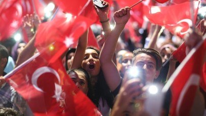 Premier Włoch: Turcja zamknęła swą przyszłość do więzienia
