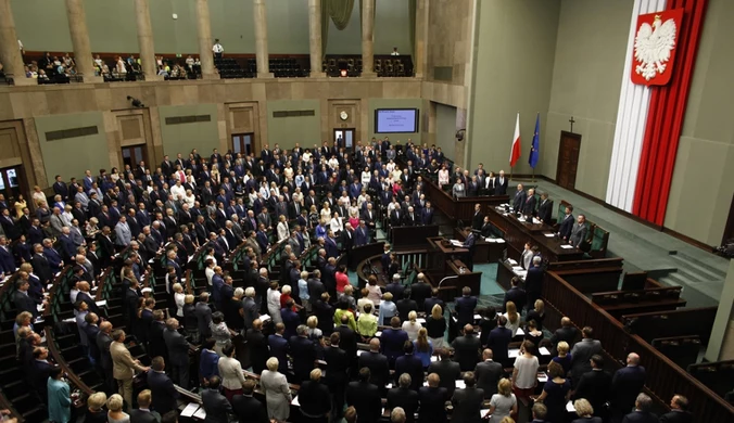 UE: Polska ustawa o TK nie rozwiewa kilku istotnych obaw 