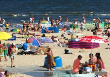 Sinice nad polskim morzem. Sprawdź, gdzie nie można się kąpać
