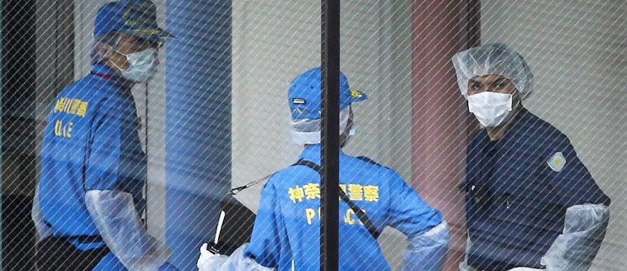 Młody Japończyk, sprawca ataku w ośrodku dla umysłowo chorych pod Tokio, w lutym dostarczył do parlamentu odręcznie napisany list, w którym opisywał swoje zbrodnicze plany - podają japońskie media. Władze przeprosiły za zaniechania w tej sprawie.