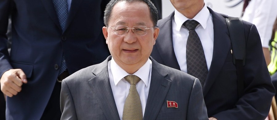 Minister spraw zagranicznych Korei Północnej - Ri Jong Ho - oświadczył we wtorek, że ewentualne kolejne próby nuklearne jego kraju będą zależeć od zachowania Stanów Zjednoczonych - poinformowała południowokoreańska agencja prasowa Yonhap.