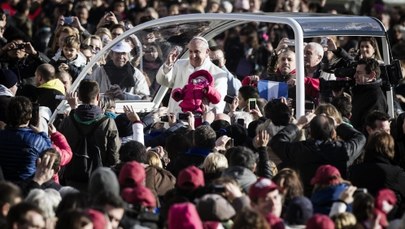 Franciszek w Krakowie. Były szef BOR: Największym wyzwaniem w ochronie papieża są sami pielgrzymi