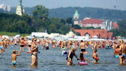 Sinice w Zatoce Gdańskiej: Przybywa miejsc, w których można się kąpać!