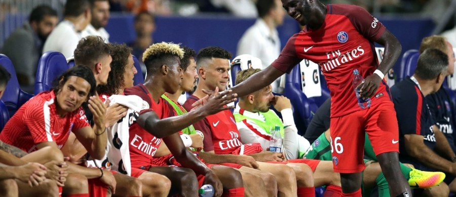 Grzegorz Krychowiak zadebiutował w barwach Paris Saint-Germain. Polski piłkarz pojawił się na boisku w 61. minucie towarzyskiego meczu z Leicester City, zmieniając Davida Luiza. W amerykańskim Carson jego drużyna pokonała mistrza Anglii 4:0.