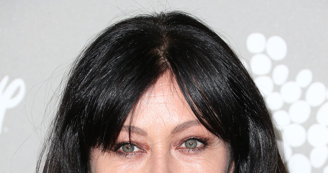 Shannen Doherty, gwiazda seriali "Beverly Hills 90210" i "Czarodziejki", wyznała w programie "Entertainment Tonight", że walczy z rakiem piersi. "Jest ciężko" - przyznała aktorka. "Zaczęłam myśleć, że wkrótce umrę…" - dodała.