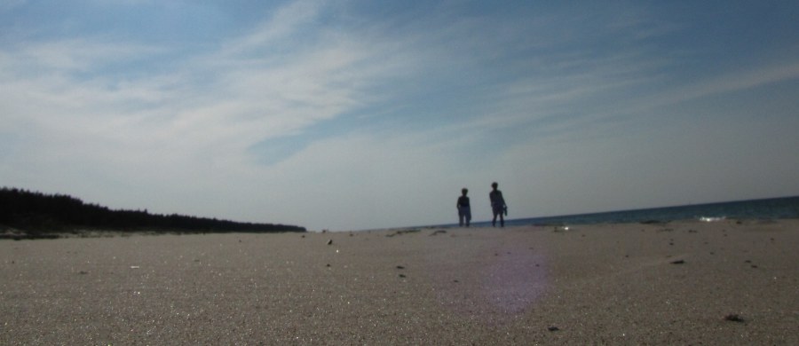 Dobra wiadomość dla wypoczywających nad jeziorem Ukiel w Olsztynie. Na dwóch plażach miejskich przy ulicy Kapitańskiej można już bezpiecznie się kąpać. 