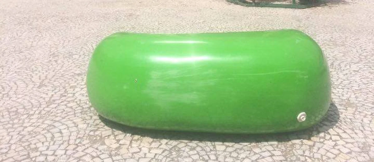 Cztery nowe siedziska pojawiły się na placu przed Urzędem Miasta w Szczecinie. Urzędnicy postawili je dla tych, którzy szukają Pokemonów. "Tzw. Pokestopy to miejsca, które dają bonusy: gracze mogą zaopatrzyć się w Pokeballe, czyli kulki do łapania Pokemonów" - mówi Magdalena Strózik ze szczecińskiego urzędu miasta.