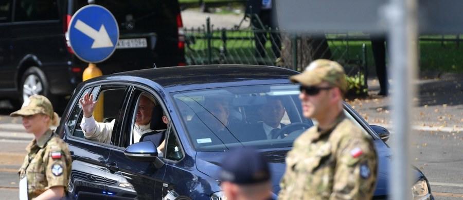 Już we wrześniu będzie można kupić samochody, którymi jeździł papież Franciszek podczas Światowych Dni Młodzieży w Krakowie. Wcześniej jednak zostaną zaprezentowane w kilku miastach Polski – powiedział dyrektor Caritas Archidiecezji Krakowskiej ks. Bogdan Kordula.