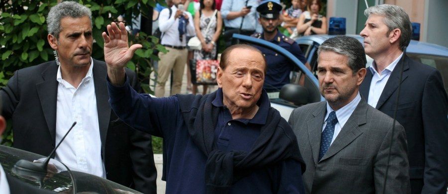 ​Koniec 30-letniej ery Silvio Berlusconiego w AC Milan. Były premier Włoch porozumiał się z chińskim inwestorami w sprawie sprzedaży udziałów mediolańskiej drużyny piłkarskiej.