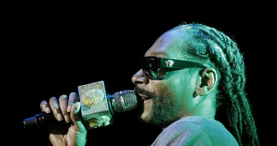 Ponad 40 osób zostało rannych w New Jersey w USA, po tym jak przewróciły się barierki oddzielające scenę od publiczności podczas koncertu rapera Snoop Dogga. 