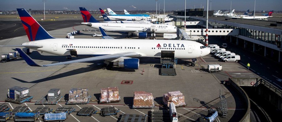 Amerykańskie Linie lotnicze Delta Air wznawiają loty po awarii systemu komputerowego. Przedstawiciele drugiego pod względem wielkości przewoźnika w USA zapewniają, że jest ona usunięta ale nie od razu znikną problemy pasażerów