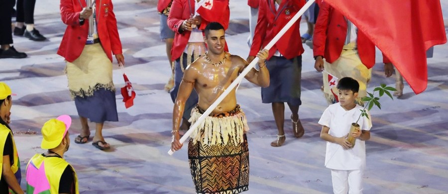 Pita Taufatofua nie spodziewał się, że rola chorążego reprezentacji Tonga podczas ceremonii otwarcia igrzysk w Rio de Janeiro przyniesie mu tak dużą popularność. Rywalizujący w taekwondo zawodnik dostał setki ofert pracy i propozycje matrymonialne.
