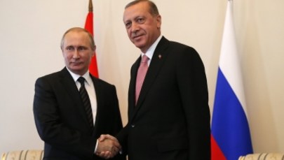Putin: wizyta Erdogana dowodem na gotowość wznowienie dialogu po 9 miesiącach kryzysu