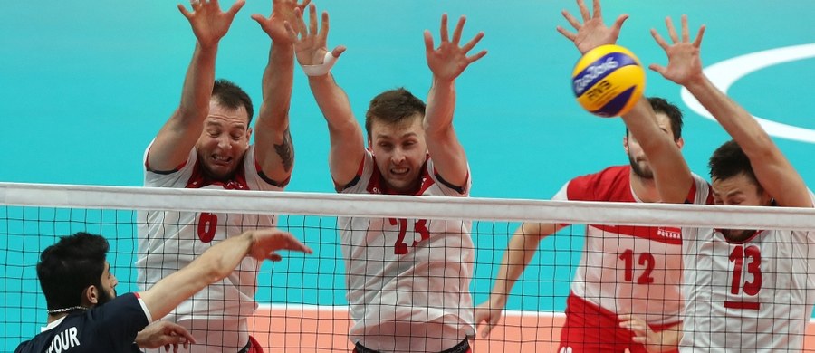 Polscy siatkarze wygrali z Irańczykami 3:2 (25:17, 25:23, 23:25, 20:25, 18:16) w swoim drugim meczu w grupie B w turnieju olimpijskim w Rio de Janeiro. Wcześniej biało-czerwoni pokonali Egipcjan 3:0, a czwartek zmierzą się z Argentyńczykami. 