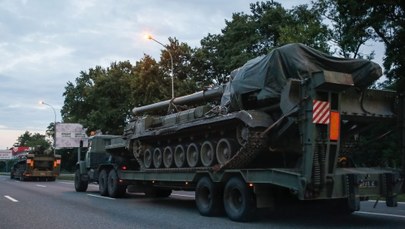 "Rosja wysyła lepiej wyposażone wojska na granicę z Krymem". Poroszenko: Najwyższy stopień gotowości