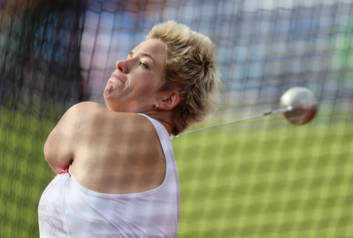 Lekkoatleci będą dziś w centrum uwagi polskich kibiców na olimpijskich arenach w Rio de Janeiro. Rywalizację rozpoczną m.in. Anita Włodarczyk w rzucie młotem, dyskobol Piotr Małachowski, a także Adam Kszczot i Marcin Lewandowski w biegu na 800 m.