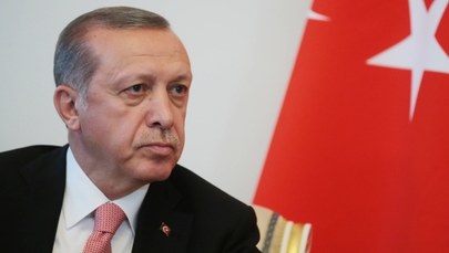 Austriackie lotnisko informowało, że Turcja "zezwala na seks z dziećmi". Ankara interweniuje