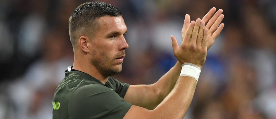Urodzony w Gliwicach reprezentant Niemiec Lukas Podolski ogłosił, że nie wystąpi już w drużynie narodowej. "Dziękuję wam, kibice! 129 meczów, 12 lat. To było coś wielkiego i wspaniałego, byłem zaszczycony" - napisał 31-letni napastnik na Twitterze.