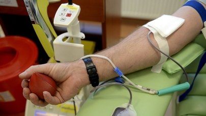 Centra krwiodawstwa w całej Polsce apelują o oddawanie krwi