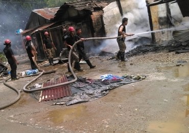 Terroryści w Indiach wykorzystują dzieci do podkładania bomb. Płacą im... 7 dolarów