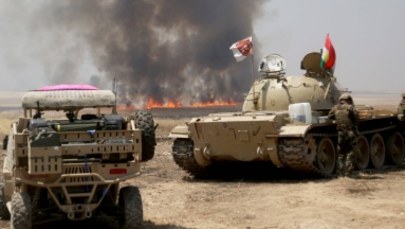 Islamiści, broniąc się, podpalili szyby naftowe wokół Kajary