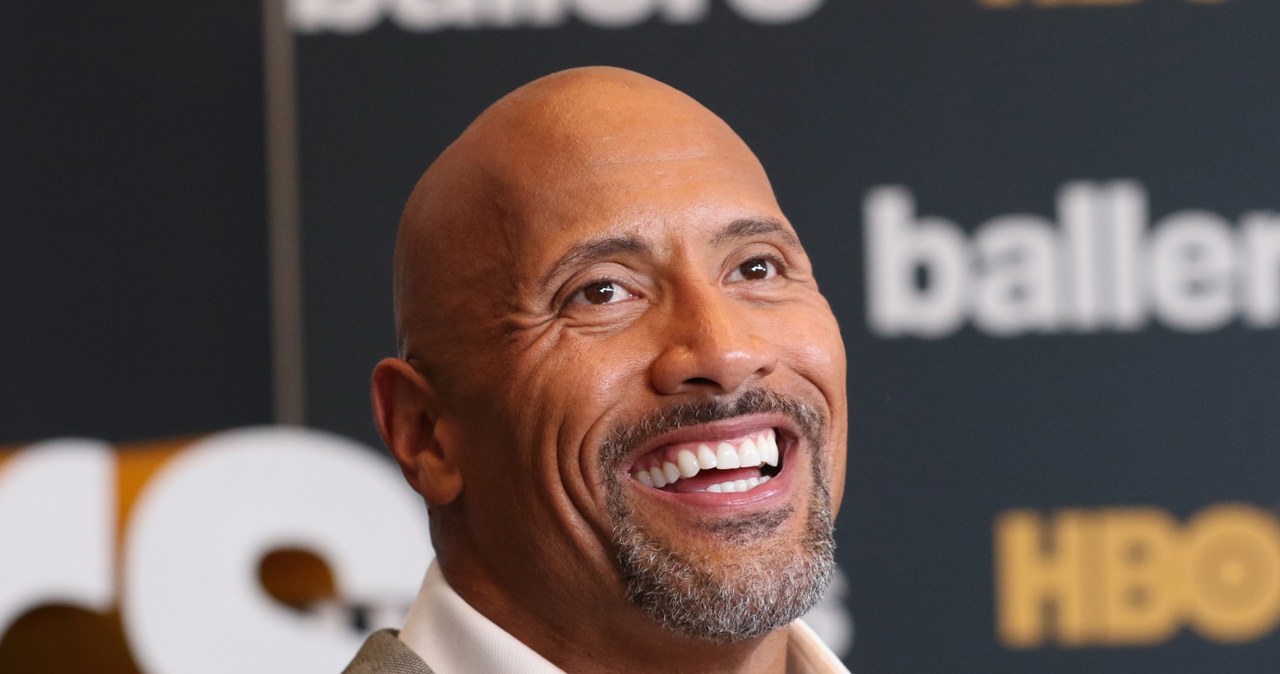 Dwayne Johnson zaledwie przed kilkoma dniami zakończył prace na planie "Szybkich i wściekłych 8", a już ogłosił, że za dwa tygodnie zaczyna zdjęcia do nowego "Jumanji". Gwiazdor zdradził, że film będzie kontynuacją kultowej produkcji z 1995 roku.