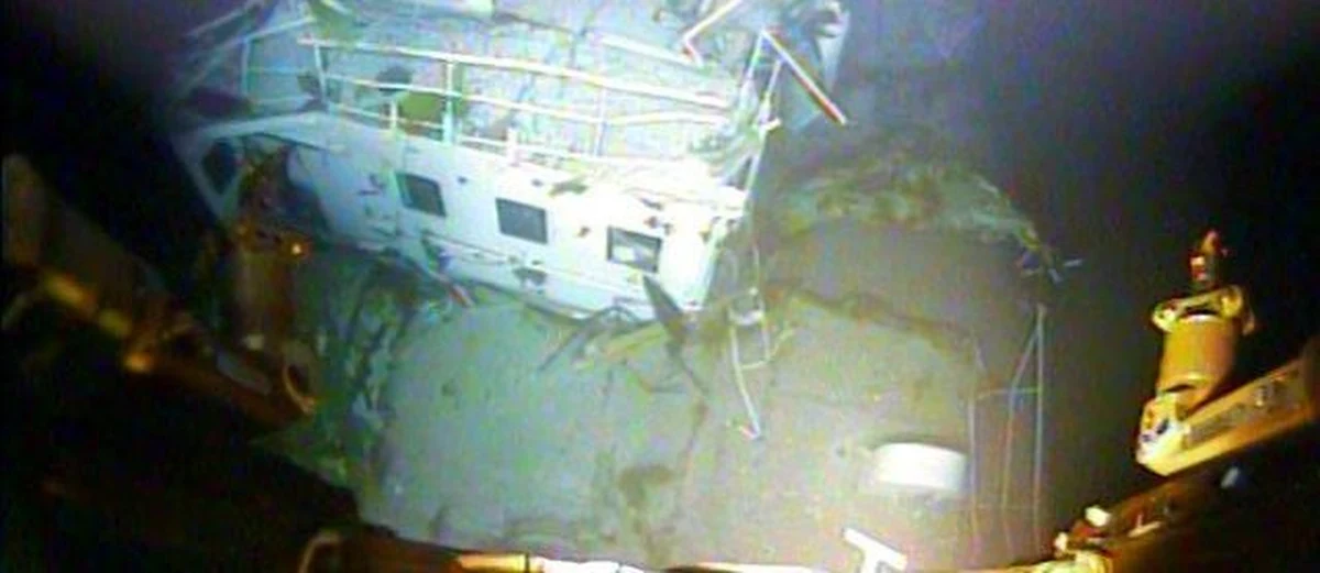 Coraz więcej wskazuje na to, że nie błąd człowieka a problemy techniczne doprowadziły do tragedii El Faro. Do katastrofy statku mogło dojść nie z winy kapitana. I na pewno nie z winy Polaków, którzy na statku wykonywali prace remontowe, a z powodu awarii systemu komputerowego – do takich nieoficjalnych informacji dotarł nasz amerykański korespondent Paweł Żuchowski.