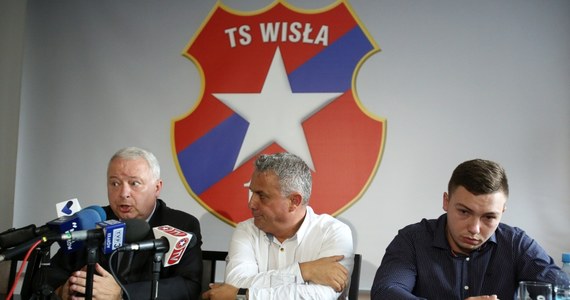 Wisła Kraków SA ma nowego właściciela - Towarzystwo Sportowe Wisła Kraków. TS zdecydowało się na zakup ze względu na kłopoty Jakuba Meresińskiego, który nabył piłkarską "Białą Gwiazdę" 29 lipca.