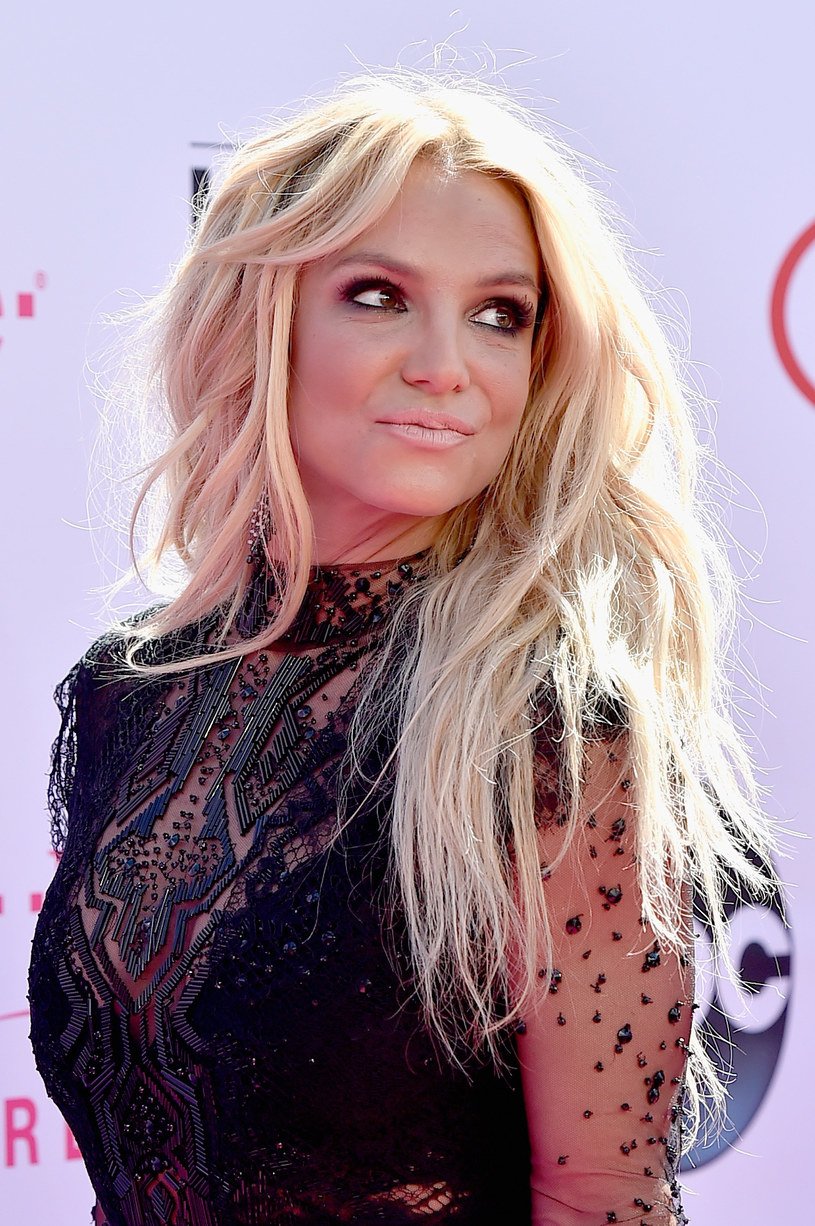 Britney Spears zdradziła, że prawie utonęła podczas wakacji na Hawajach. 