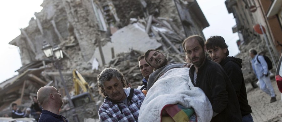 Caritas Polska w odpowiedzi na apel papieża Franciszka oraz włoskiej Caritas prowadzi zbiórkę środków dla osób poszkodowanych w trzęsieniu ziemi, które miało miejsce w środkowych Włoszech ubiegłej nocy. Wsparcie można przekazać poprzez SMS z hasłem POMAGAM numer 72052 (koszt 2,46 z VAT) oraz poprzez wpłaty na konto Caritas Polska PL 77 1160 2202 0000 0000 3436 4384 z dopiskiem WŁOCHY.