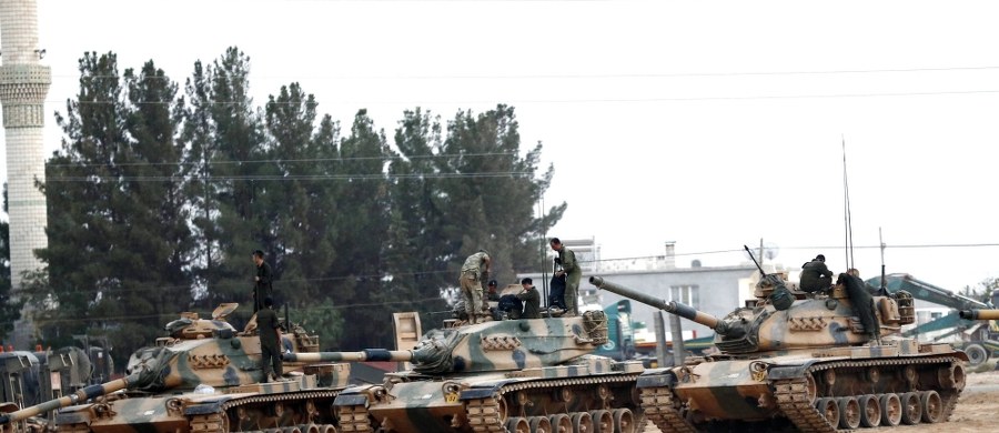 "Erdogan ma w Syrii dwa ważne cele" - mówi dr Patrycja Sasnal z Polskiego Instytutu Spraw Międzynarodowych w rozmowie z RMF FM. Według niej prezydent Turcji po pierwsze uderza w dżihadystów z tzw. Państwa Islamskiego, a po drugie walczy ze stałym wrogiem Turków - czyli z Kurdami. 