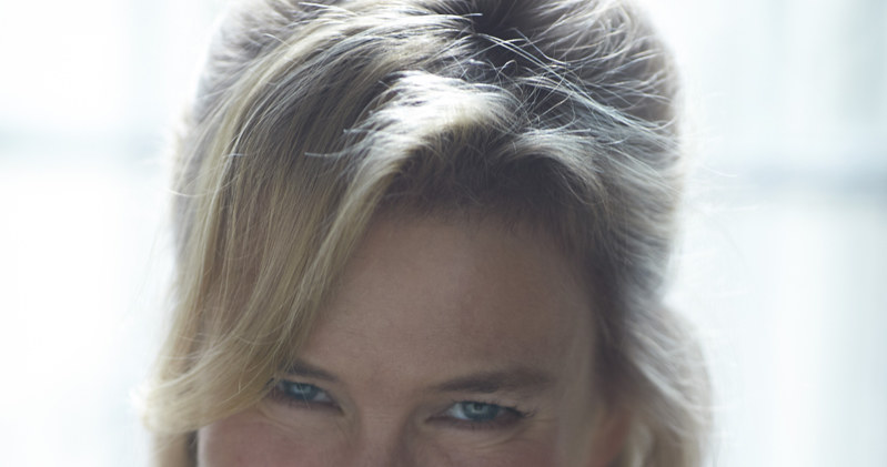 Renee Zellweger, gwiazda serii "Bridget Jones", skomentowała kontrowersje wokół trzeciej odsłony cyklu "Nie uważam, żeby ten film obrażał kobiety" - powiedziała aktorka.