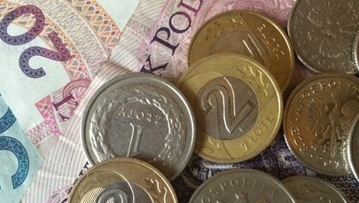 Biznesmen podejrzany o wyłudzenie prawie 220 mln zł podatku VAT