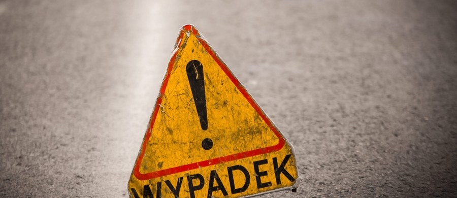 Pięć osób zostało rannych w karambolu na autostradzie A4 w Kleszczowie w powiecie gliwickim. Na trasie w kierunku Katowic zderzyły się cztery samochody osobowe oraz bus.