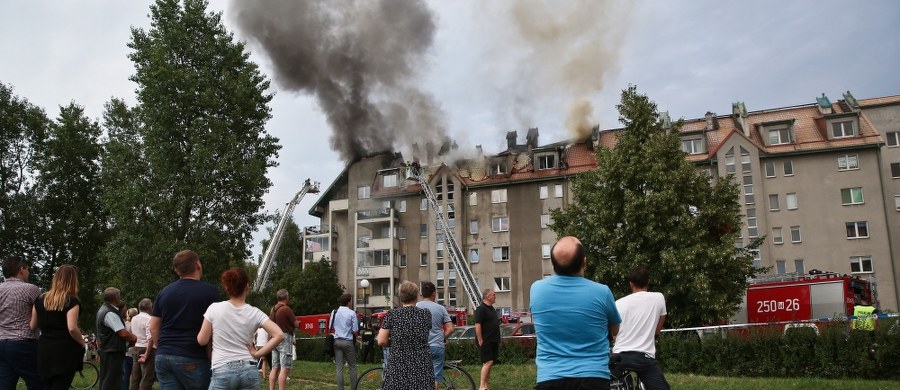 11 rodzin - po pięciu tygodniach - będzie mogło wrócić do bloku przy ulicy Fasolowej w Warszawie. Jak dowiedział się nasz dziennikarz, zgodę na to wydał właśnie powiatowy inspektor budowlany. 