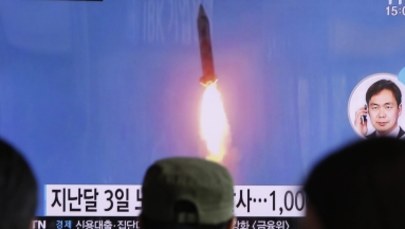 Korea Północna wystrzeliła trzy pociski balistyczne średniego zasięgu